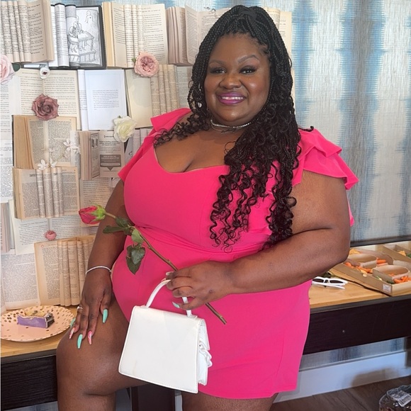 SHEIN Pink Plus Short Flutter Sleeve Romper - Picture 4 of 7